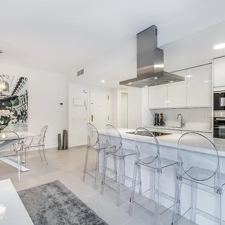 By Riva - Incredible, Stylish 2 Bedroom In Puerto Banus Gardens Appartement Marbella