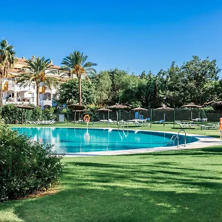 By Riva - Incredible, Stylish 2 Bedroom In Puerto Banus Gardens Apartment
