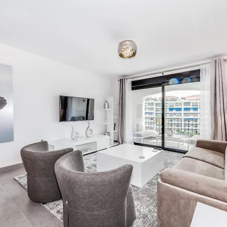 By Riva - Incredible, Stylish 2 Bedroom In Puerto Banus Gardens 아파트 *