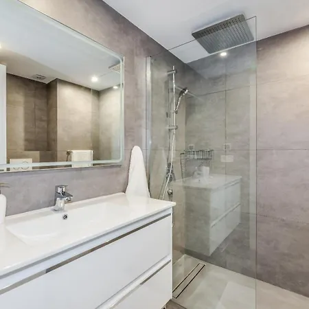 By Riva - Incredible, Stylish 2 Bedroom In Puerto Banus Gardens * Marbella