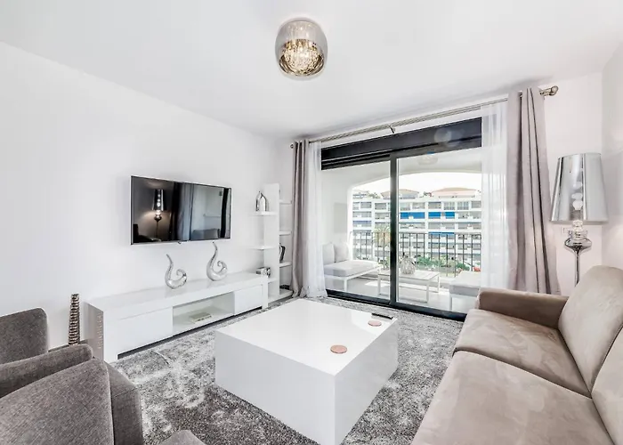 Lejlighed By Riva - Incredible, Stylish 2 Bedroom In Puerto Banus Gardens Marbella