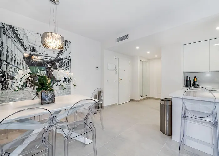 By Riva - Incredible, Stylish 2 Bedroom In Puerto Banus Gardens