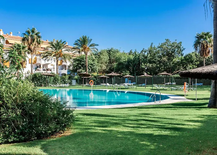 By Riva - Incredible, Stylish 2 Bedroom In Puerto Banus Gardens Appartamento