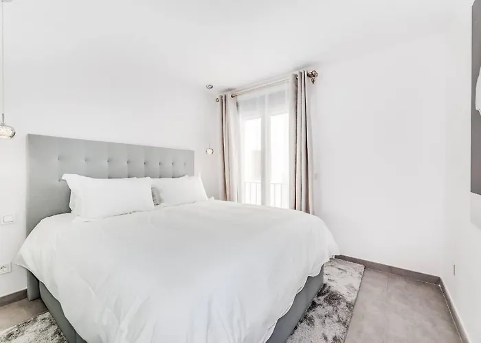 Lejlighed By Riva - Incredible, Stylish 2 Bedroom In Puerto Banus Gardens *