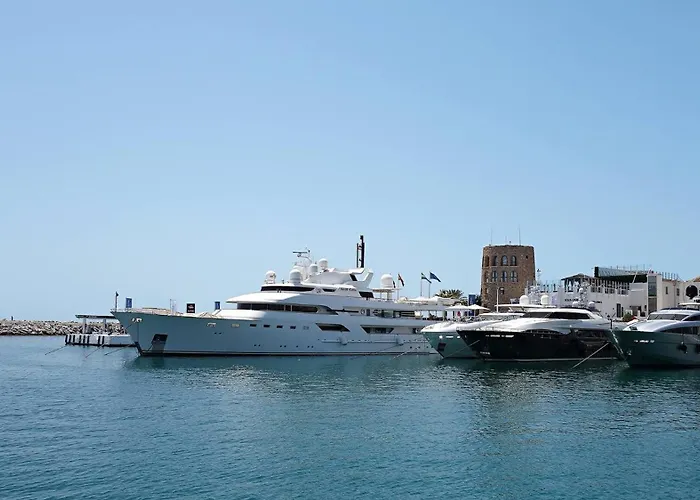 By Riva - Incredible, Stylish 2 Bedroom In Puerto Banus Gardens *