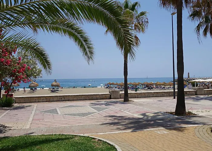 By Riva - Incredible, Stylish 2 Bedroom In Puerto Banus Gardens Daire