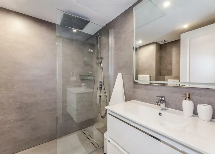 Apartman By Riva - Incredible, Stylish 2 Bedroom In Puerto Banus Gardens *