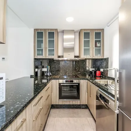 By Riva - Incredible, Stylish 2 Bedroom In Puerto Banus Gardens *