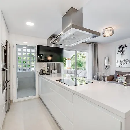 شقة By Riva - Incredible, Stylish 2 Bedroom In Puerto Banus Gardens ماربيا