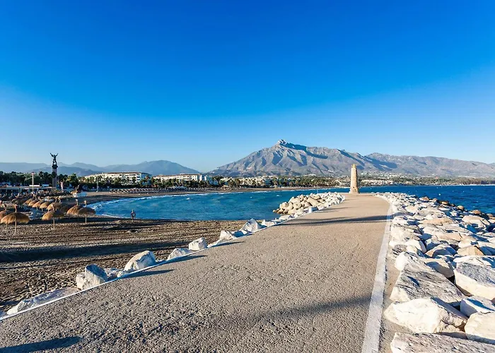 By Riva - Incredible, Stylish 2 Bedroom In Puerto Banus Gardens ماربيا